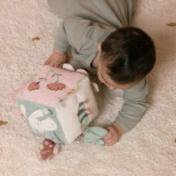 Activiteitenkubus Soft Flowers & Butterflies - Little Dutch -Little Dutch little dutch activiteitenkubus soft flowers butter 2