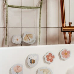 Little Dutch Badspeelgoed Foam Figuren Flowers & Butterflies -Little Dutch little dutch little dutch badspeelgoed foam figure 8